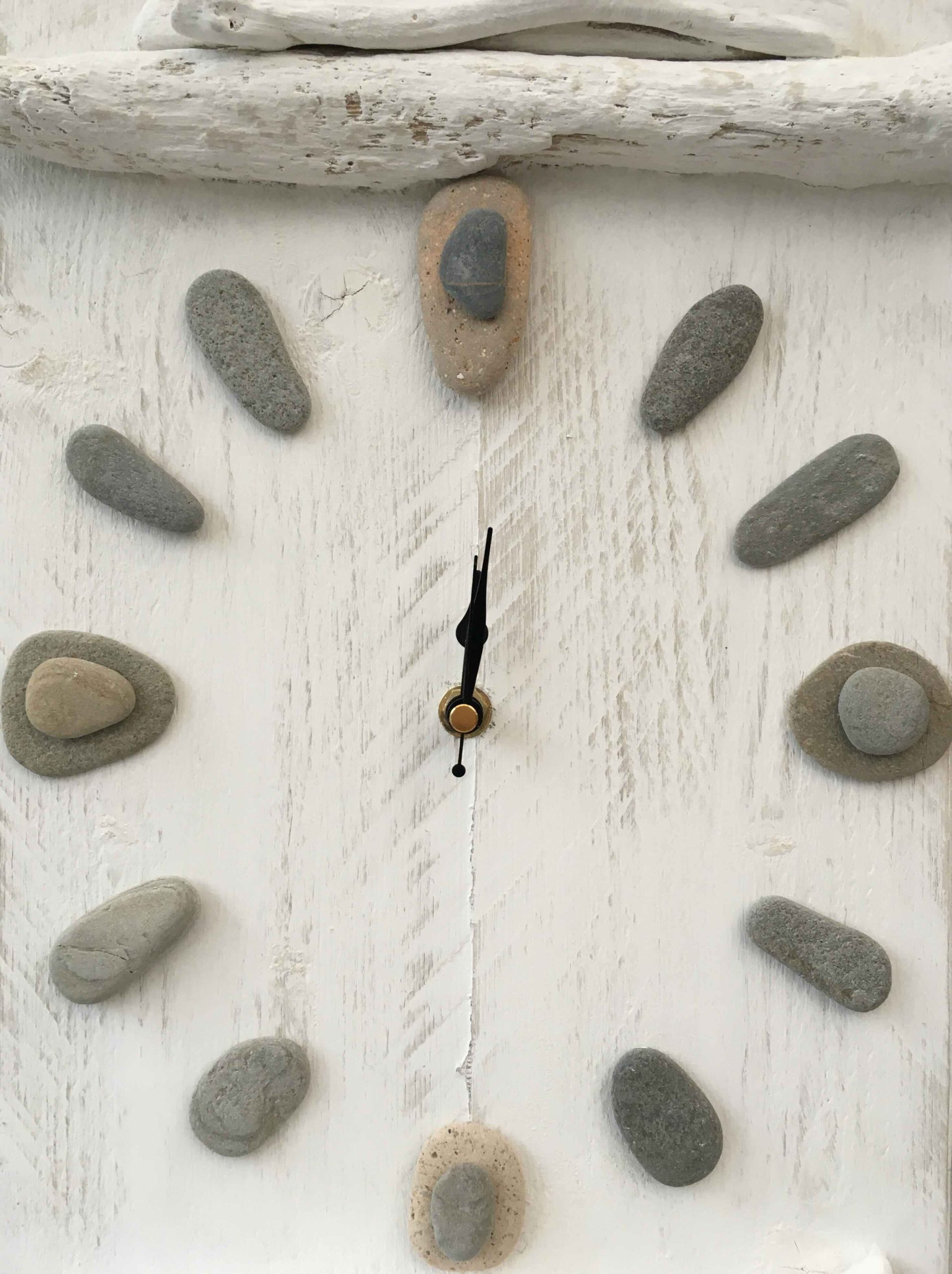 Large Pebble Clock2